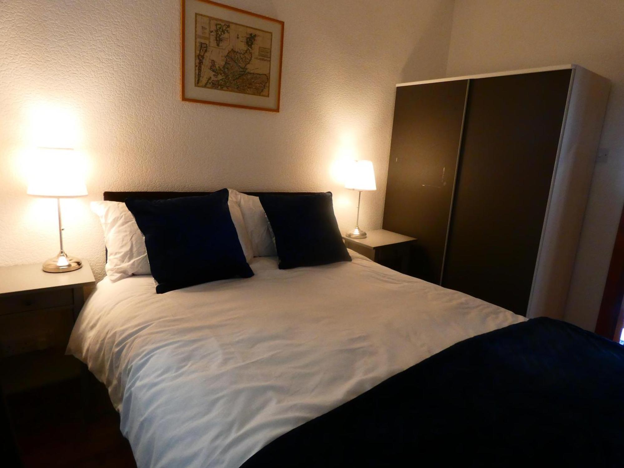 Central 2-Bed Flat In Edimburgo Esterno foto